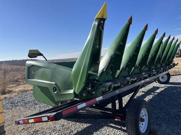 Image of John Deere C8R equipment image 1