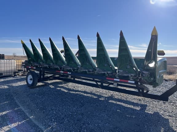 Image of John Deere C8R equipment image 2