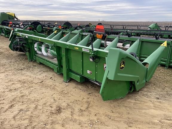 Image of John Deere C8R equipment image 4