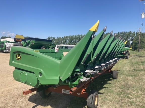 Main image John Deere C8R