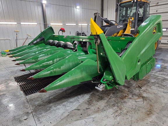 2021 John Deere C8R Equipment Image0