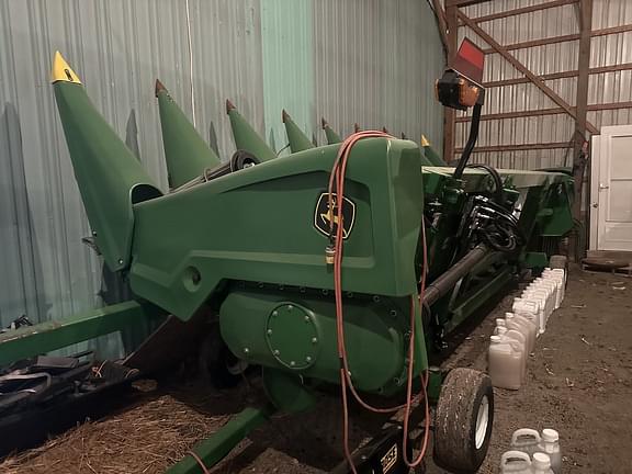 Image of John Deere C8R Primary image