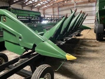 Main image John Deere C8R