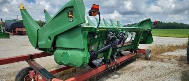 Image of John Deere C8R equipment image 3