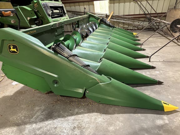 2021 John Deere C8R Equipment Image0