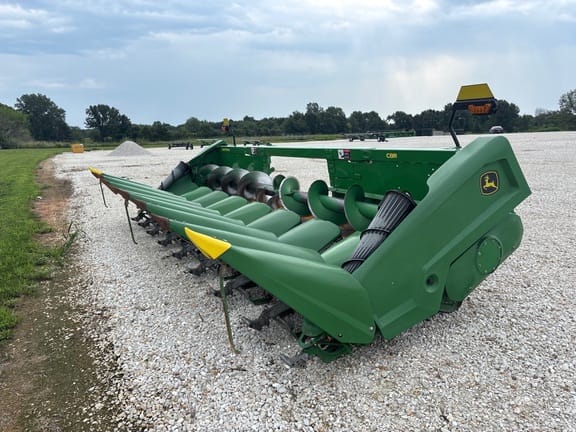 2021 John Deere C8R Equipment Image0