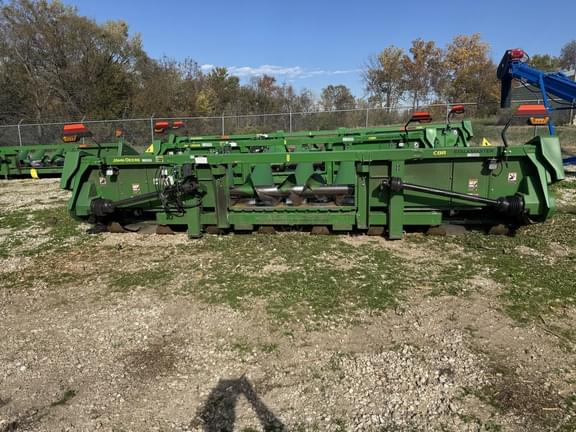 Image of John Deere C8R Primary image