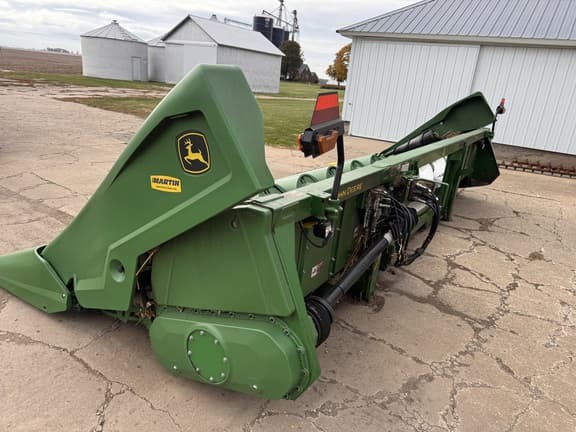 Image of John Deere C8R equipment image 4