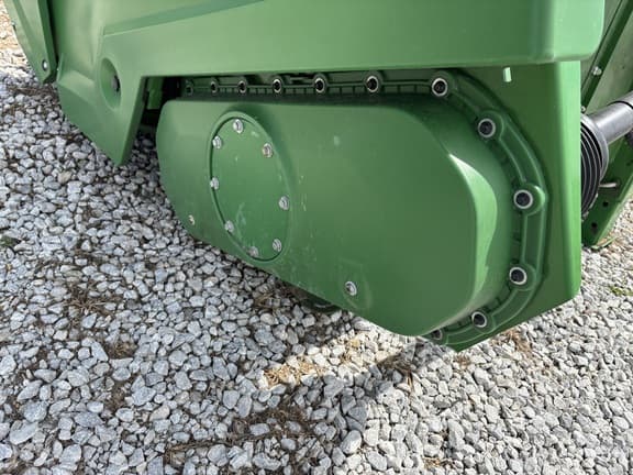 Image of John Deere C8R equipment image 4