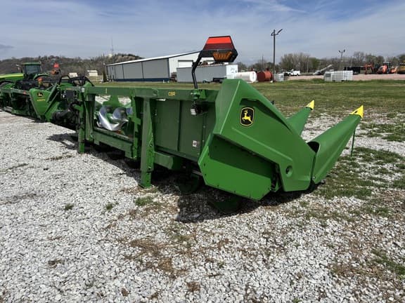 Image of John Deere C8R equipment image 3