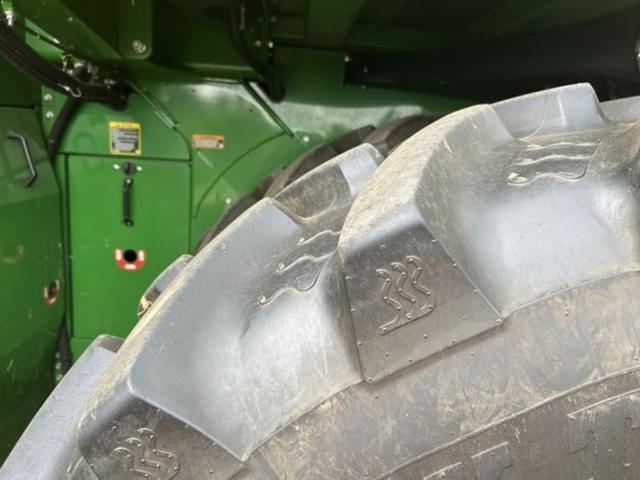 Image of John Deere CP690 equipment image 4