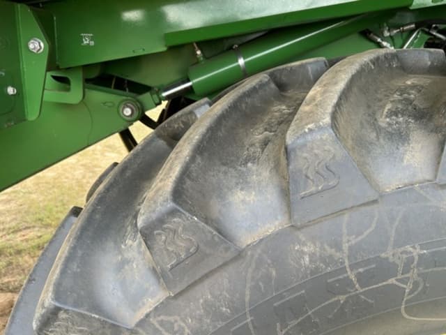 Image of John Deere CP690 equipment image 4