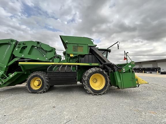 Image of John Deere CP690 equipment image 2