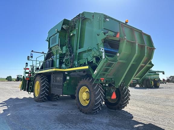 Image of John Deere CP690 equipment image 2