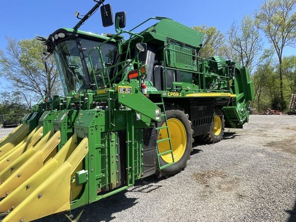 2021 John Deere CP690 Equipment Image0