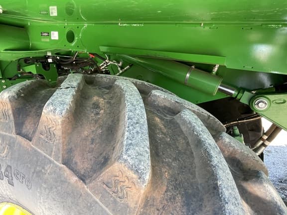 Image of John Deere CP690 equipment image 3