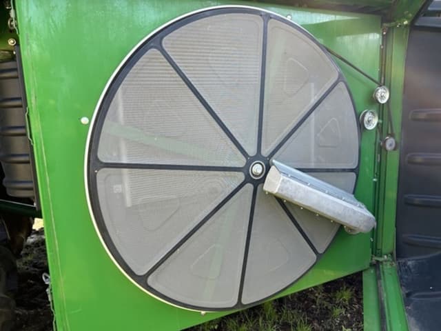 Image of John Deere CP690 equipment image 3