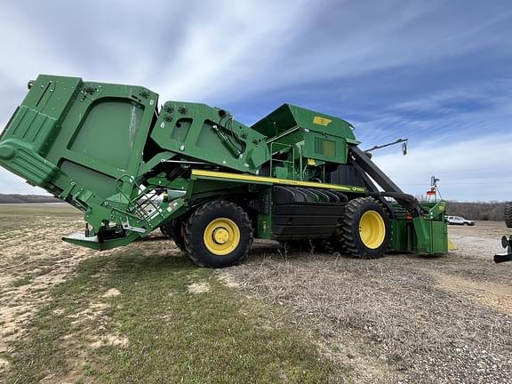 Image of John Deere CP690 equipment image 2