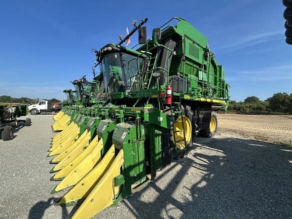 2021 John Deere CP690 Equipment Image0
