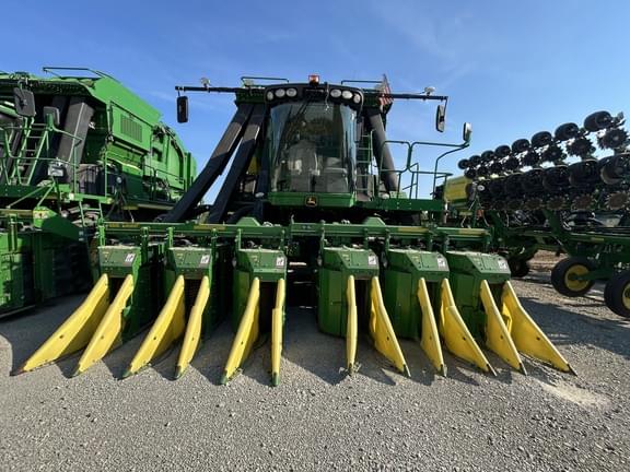 Image of John Deere CP690 equipment image 1