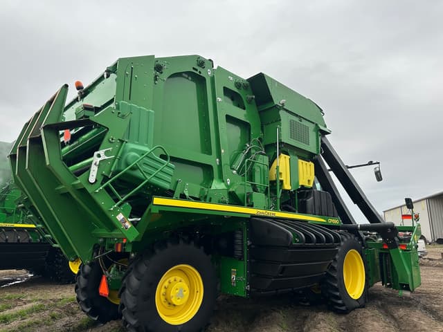 Image of John Deere CP690 equipment image 2