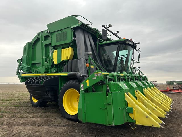 Image of John Deere CP690 equipment image 1