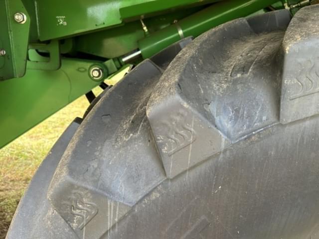 Image of John Deere CP690 equipment image 3