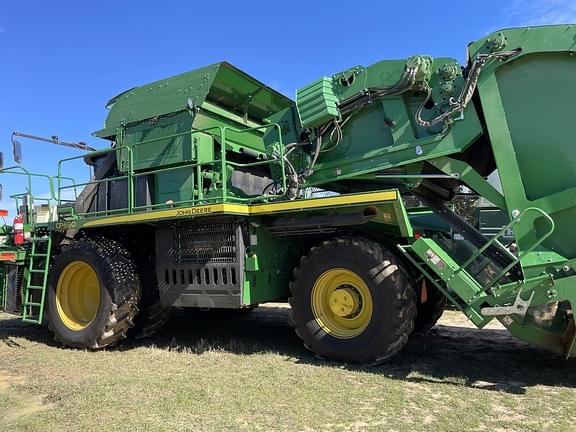 Image of John Deere CP690 equipment image 2