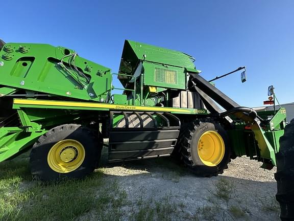 Image of John Deere CP690 equipment image 2