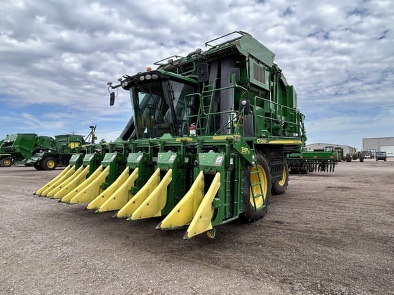 Main image John Deere CP690
