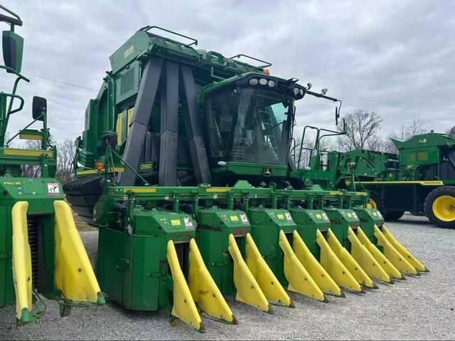 Image of John Deere CP690 equipment image 1