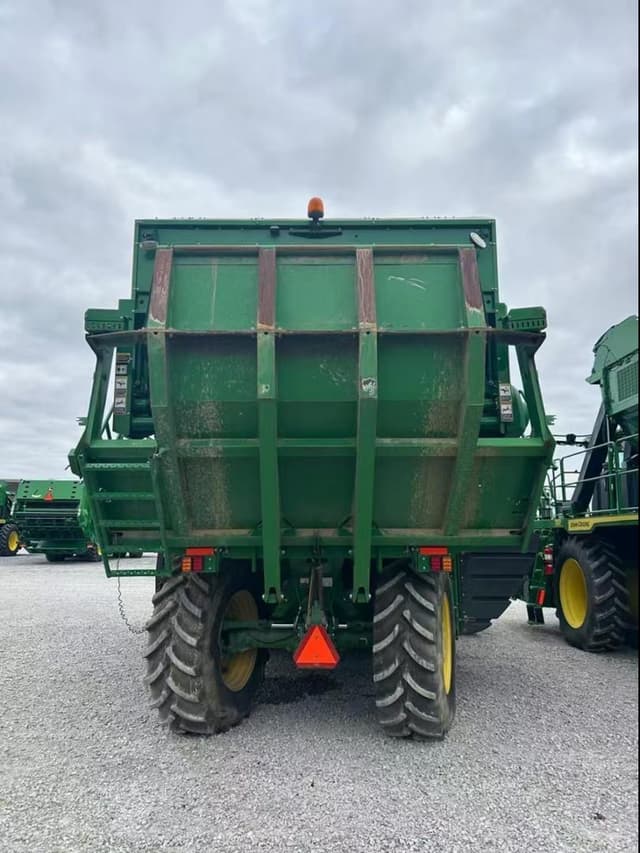 Image of John Deere CP690 equipment image 3