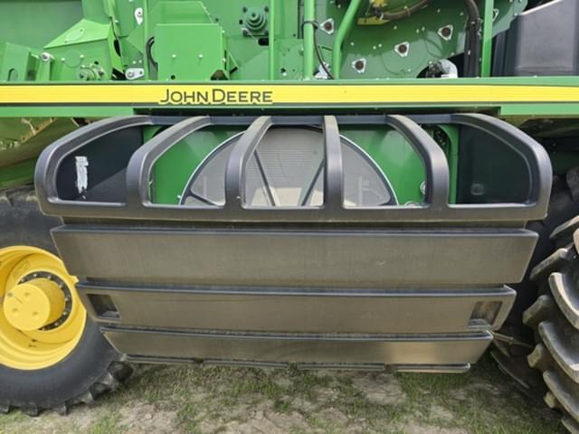 Image of John Deere CP690 equipment image 4