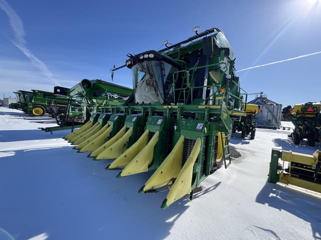 Image of John Deere CP690 equipment image 2