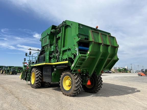 Image of John Deere CP690 equipment image 2