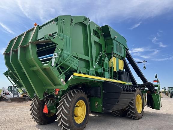 Image of John Deere CP690 equipment image 4