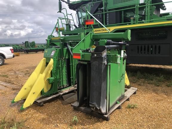 Image of John Deere CP770 equipment image 1