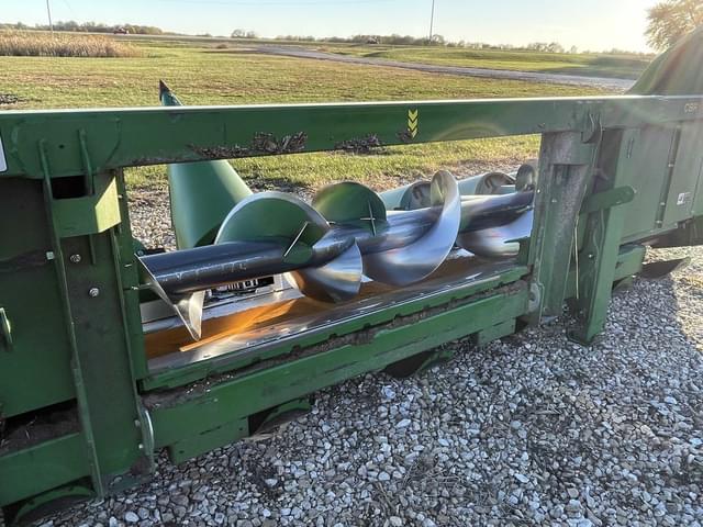 Image of John Deere C8R equipment image 1