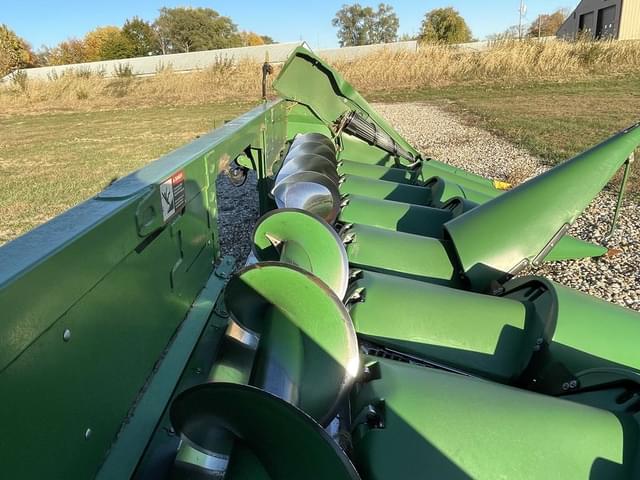 Image of John Deere C8R equipment image 4