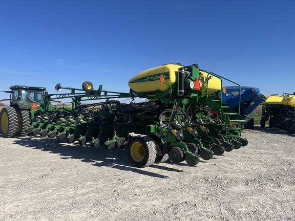 Main image John Deere DB60