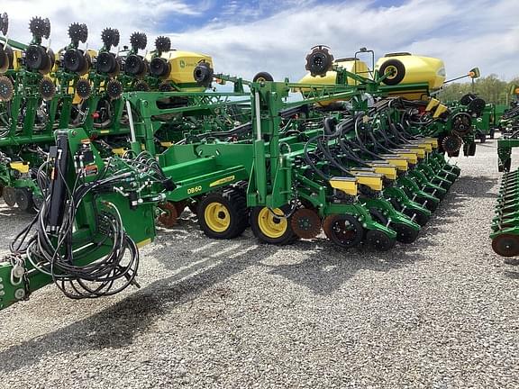 Image of John Deere DB60 Primary image