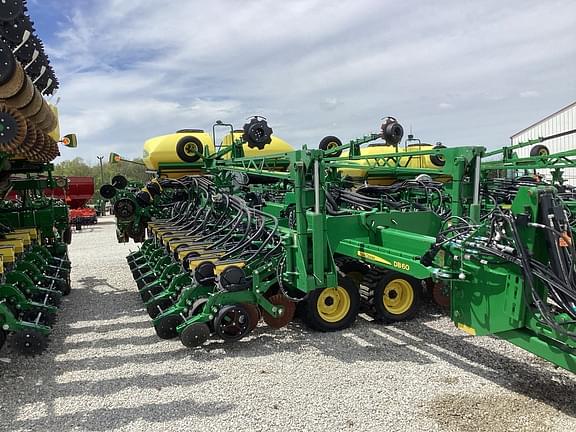Image of John Deere DB60 equipment image 1