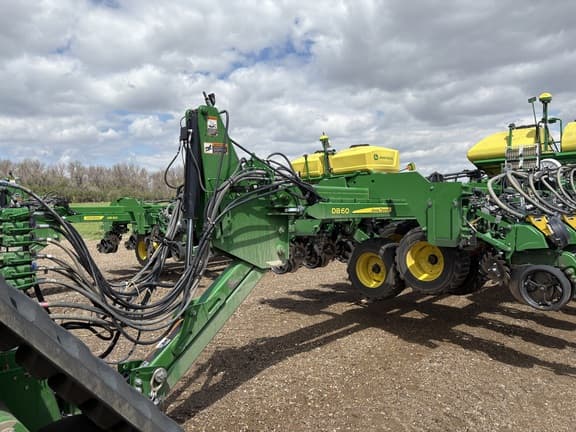 Image of John Deere DB60 equipment image 1