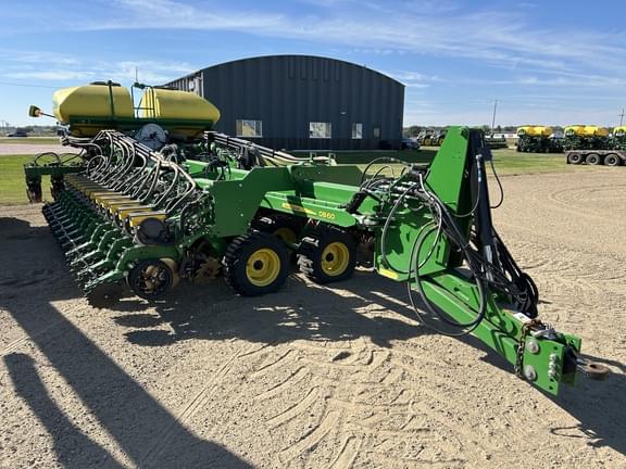 Image of John Deere DB60 equipment image 2