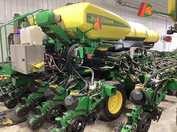 Image of John Deere DB60 equipment image 4