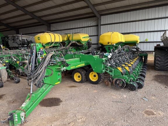 Image of John Deere DB60 equipment image 1