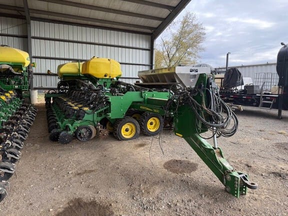 2021 John Deere DB60 Equipment Image0