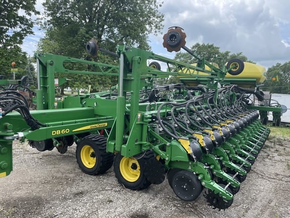 Main image John Deere DB60