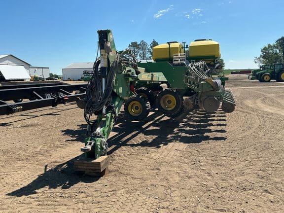 Image of John Deere DB60 Primary image
