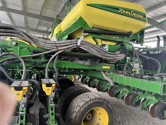 Image of John Deere DB60 equipment image 3